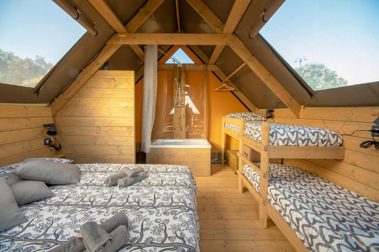 Отель Glamping Debbiare Рипарбелла Экстерьер фото