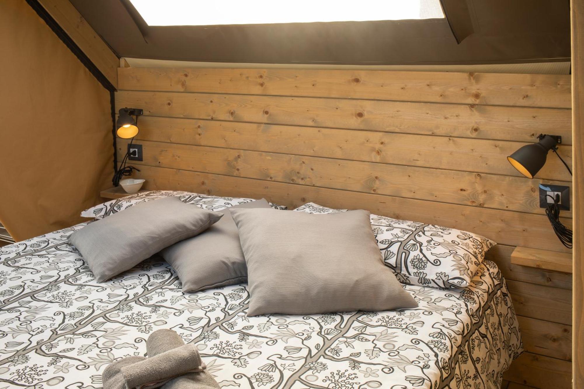 Отель Glamping Debbiare Рипарбелла Экстерьер фото