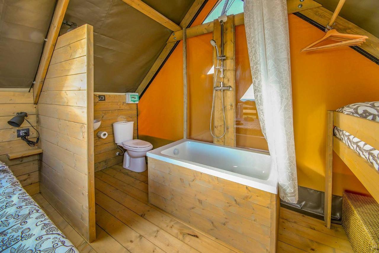 Отель Glamping Debbiare Рипарбелла Экстерьер фото
