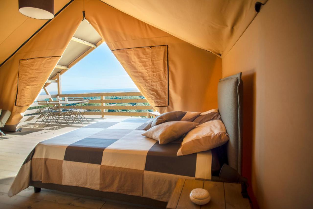 Отель Glamping Debbiare Рипарбелла Экстерьер фото