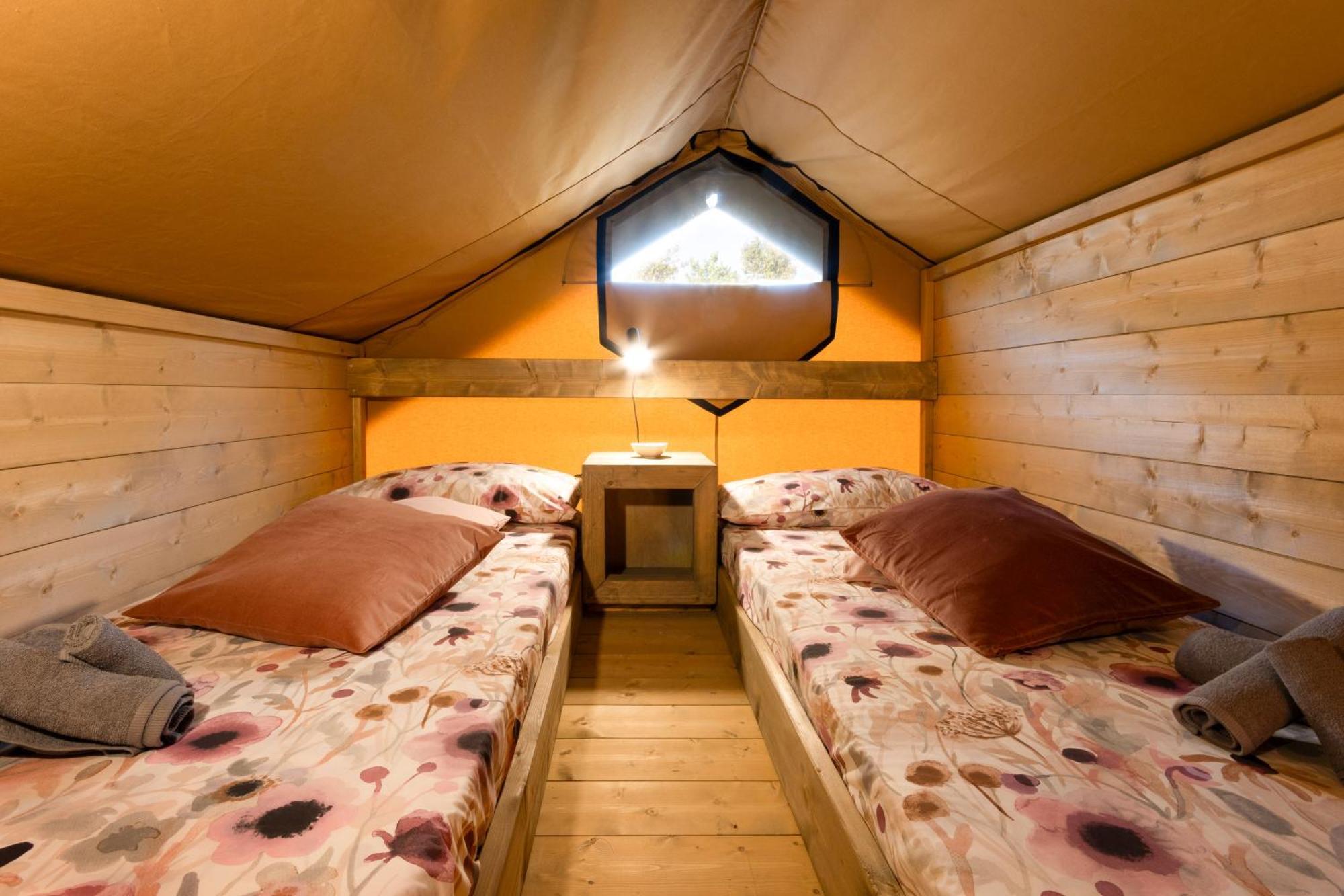 Отель Glamping Debbiare Рипарбелла Экстерьер фото